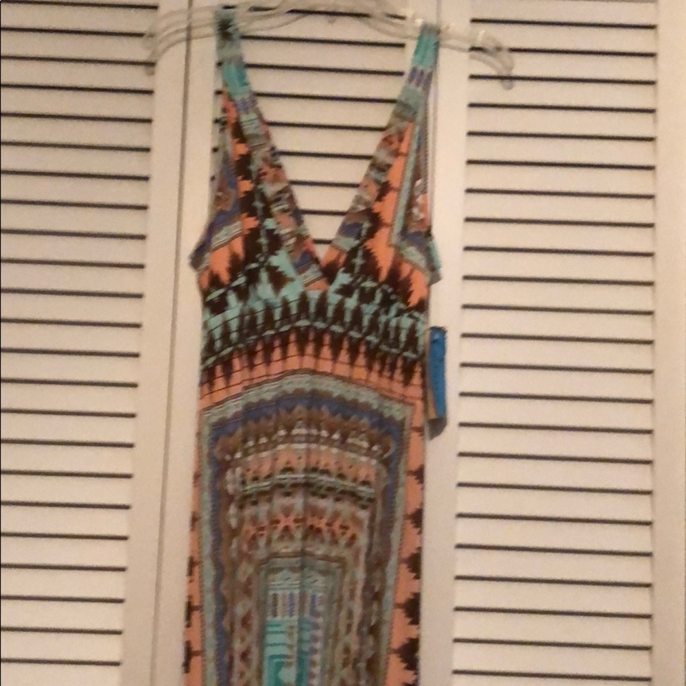 Long summer flowing summer maxi dress BNWT